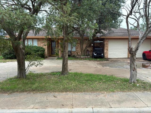 House for sale in Country Club, Levelland