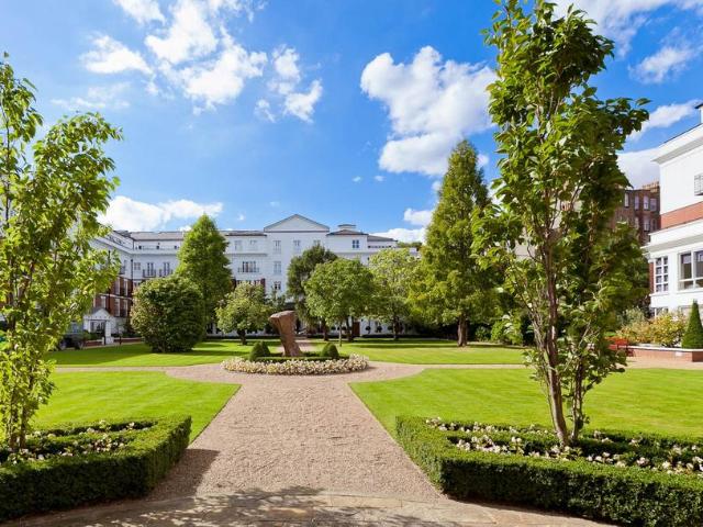 Apartment for rent in Earl's Court, Greater London