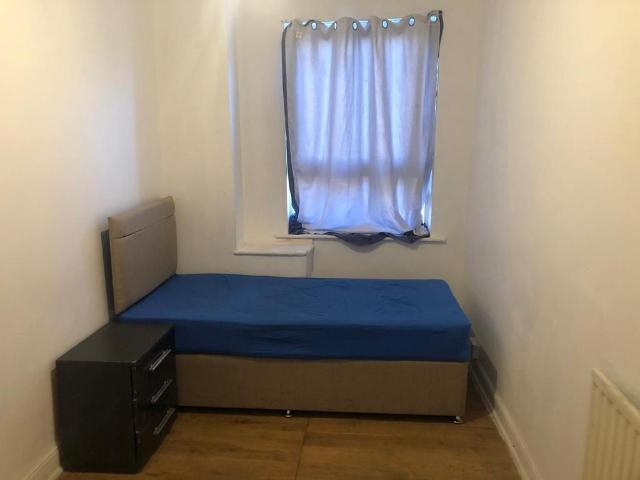 House for rent in Burslem, Stoke-on-Trent