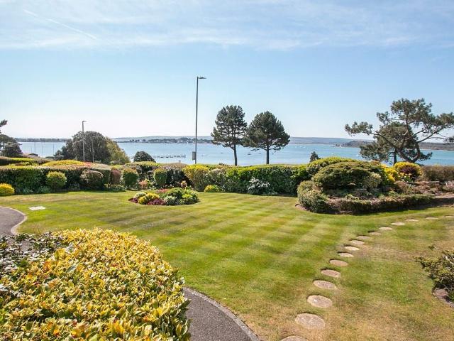 Apartment for rent in Lilliput, Poole