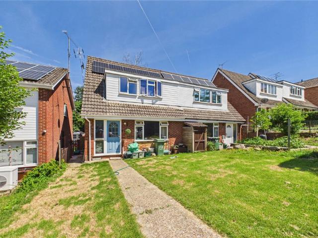 House for rent in Burghfield Common, West Berkshire
