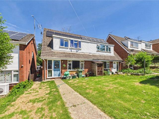 House for rent in Burghfield Common, West Berkshire