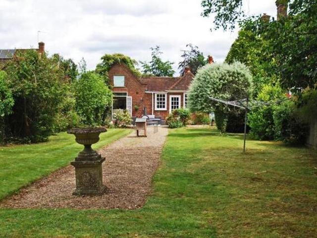 House for sale in Beaconsfield, Penn Bottom