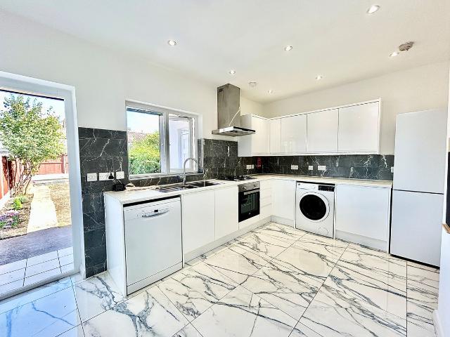Apartment for rent in Leyton, Greater London