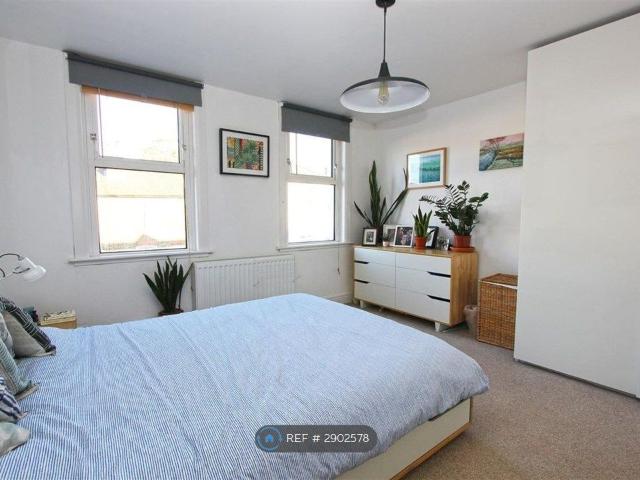 House for rent in London Borough of Croydon, Greater London