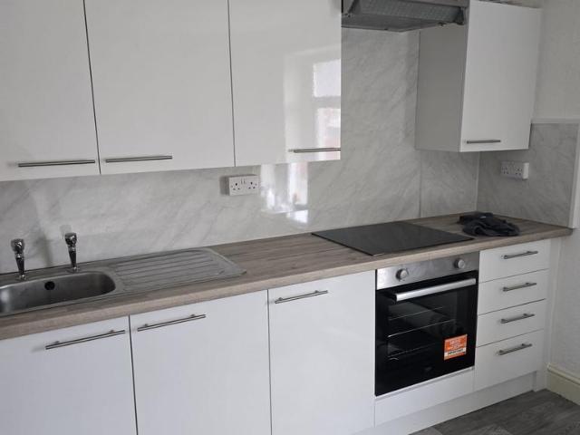 Apartment for rent in Mount Pleasant, Swansea