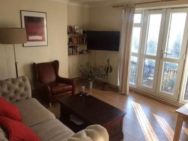 Apartment for rent in Stamford Hill, Greater London