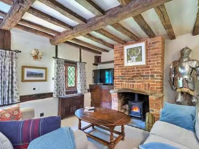 Apartment for rent in Perryfields, West Sussex