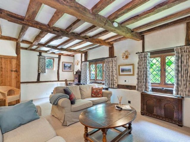 House for rent in Worth, Perryfields