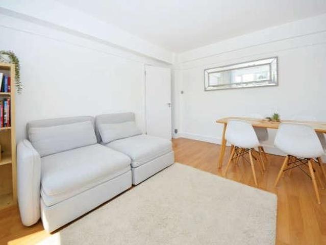 Apartment for rent in London Borough of Lambeth, Greater London