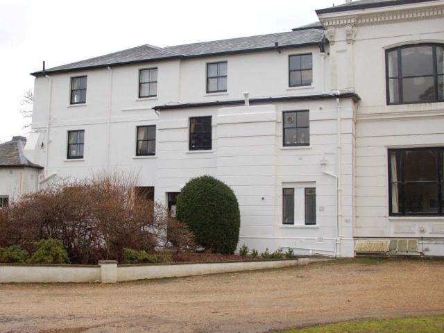 Studio for rent in Little Sandhurst