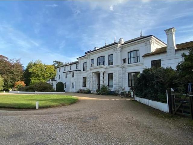Studio for rent in Little Sandhurst