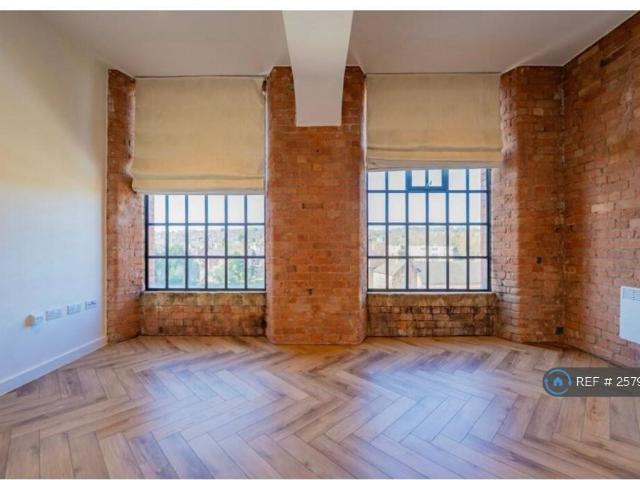 Apartment for rent in Caldermill, East Midlands
