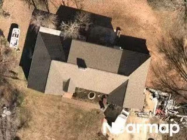 House for sale in Seneca