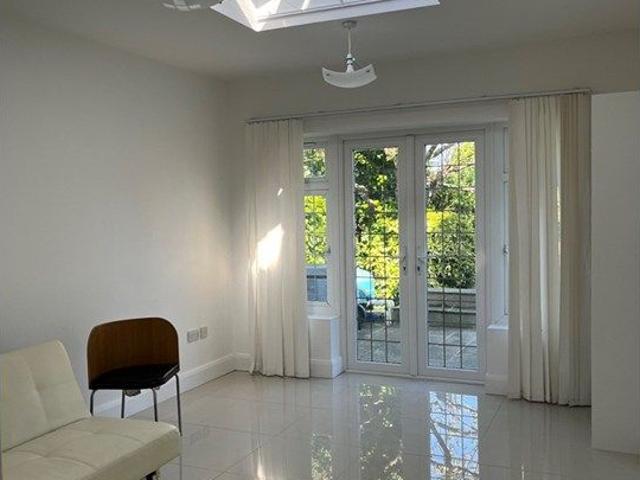Apartment for rent in London Borough of Croydon, Addiscombe