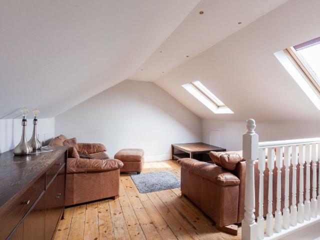 Apartment for rent in Stockwell, Greater London