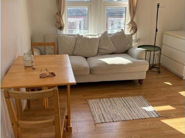 Apartment for rent in Stockwell, Greater London