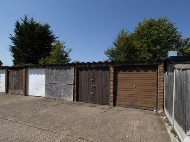House for sale in Vange, Essex