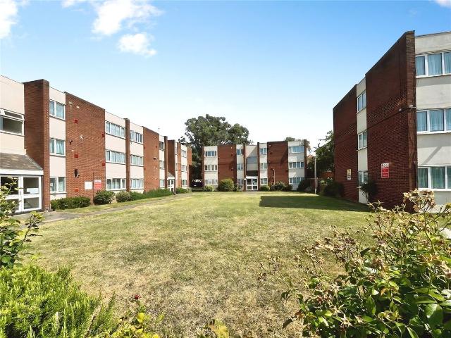 Apartment for rent in London Borough of Hounslow, Greater London