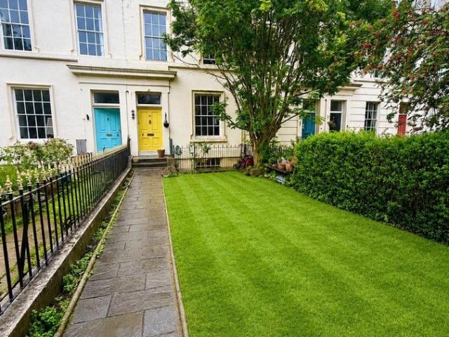House for rent in Calderstones