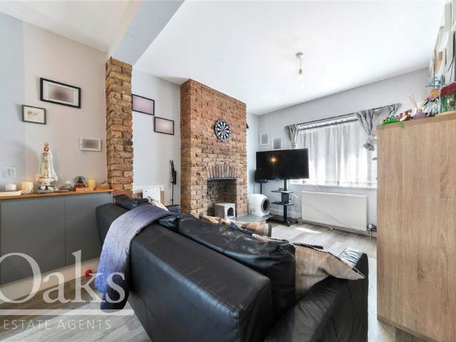House for rent in London Borough of Croydon, Greater London