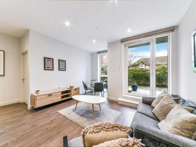 Apartment for rent in Woodberry Down, Stamford Hill