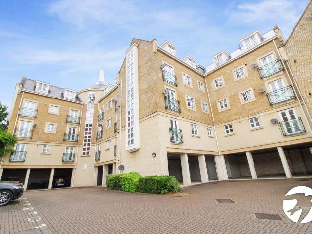 Apartment for rent in Worcester Park Estate, Monks Orchard