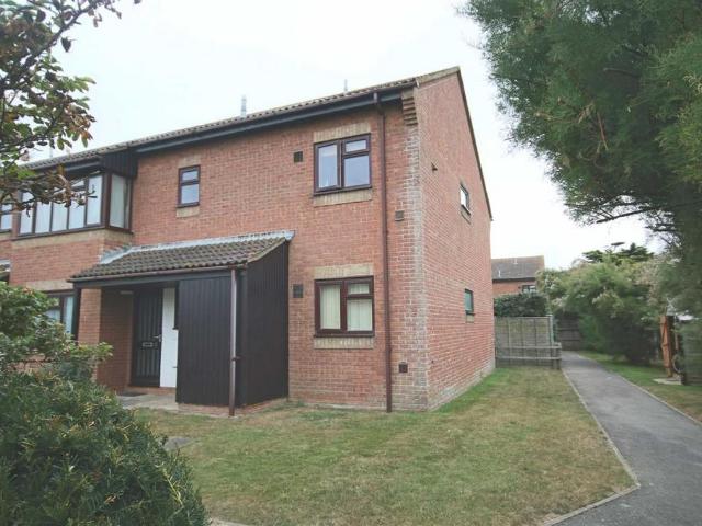 Apartment for rent in Littlecote, West Sussex