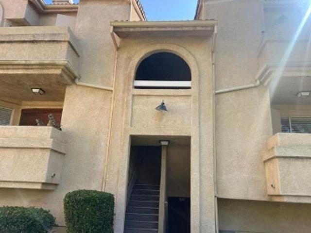 Condo for sale in Canyon Country, California