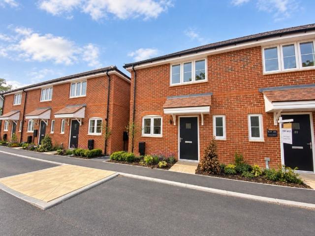 House for rent in Littlecote, West Sussex