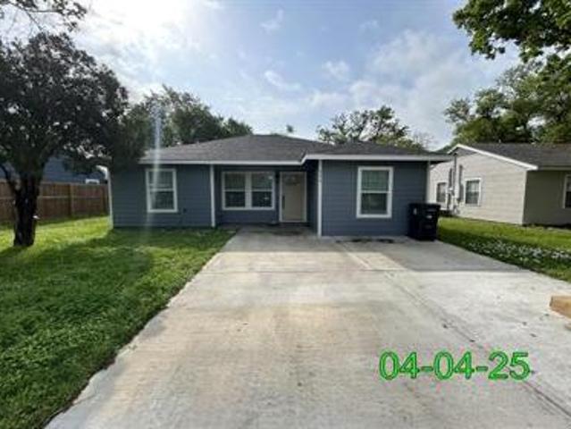 House for sale in Edna