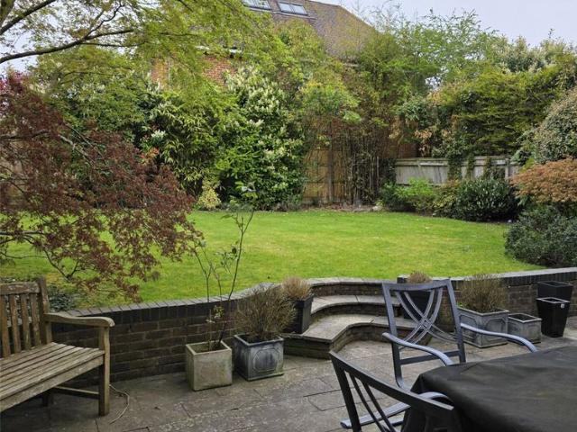 House for rent in Hadley Wood, Greater London