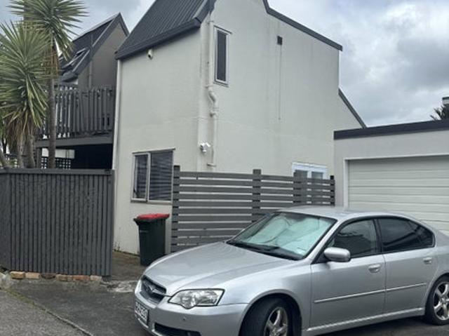 House for rent in Balmoral