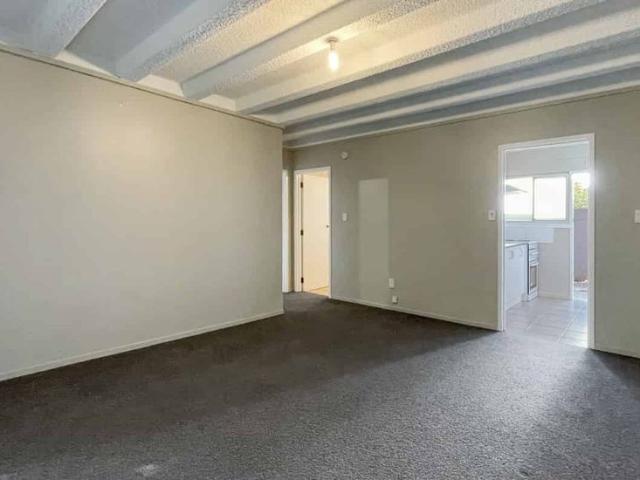 Apartment for rent in Saint Lukes, Albert-Eden