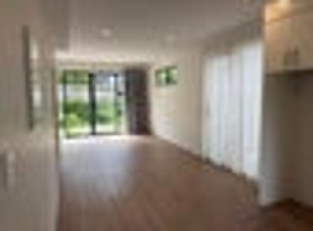 Townhouse for rent in Saint Lukes, Albert-Eden