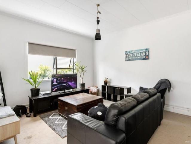 Apartment for rent in Saint Lukes, Albert-Eden
