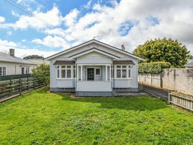 House for rent in Saint Lukes, Albert-Eden