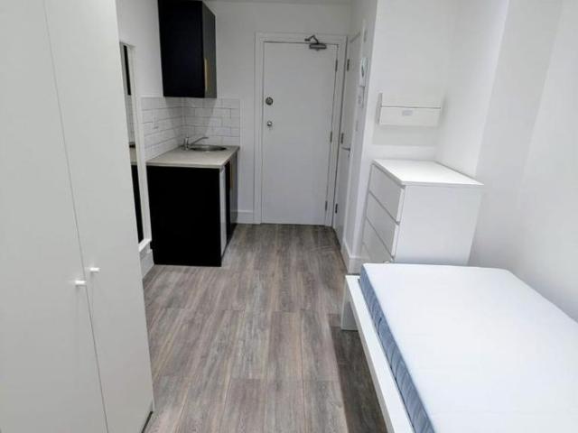 Room for rent in Slough