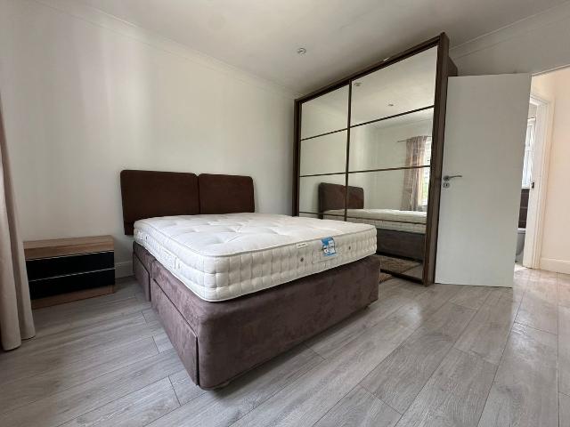 Apartment for rent in North Finchley, Greater London