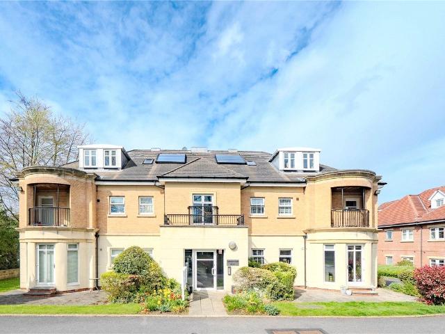 House for rent in Primley Park, Alwoodley