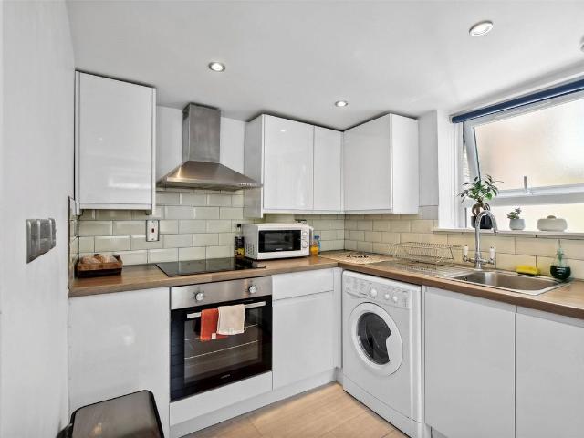 Studio for rent in London Borough of Hackney, Greater London