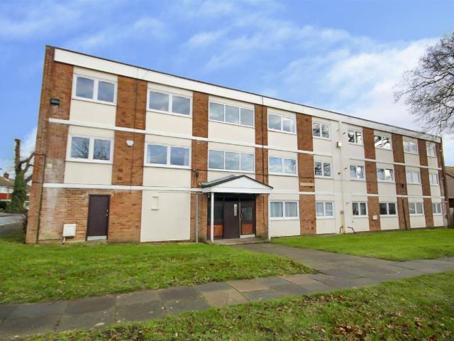 Apartment for rent in Pilgrims' Hatch, Navestock Side