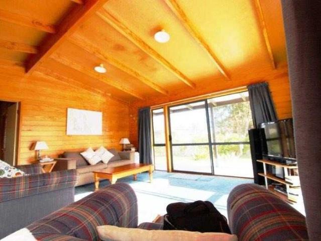 House for rent in Matarangi, Thames-Coromandel District