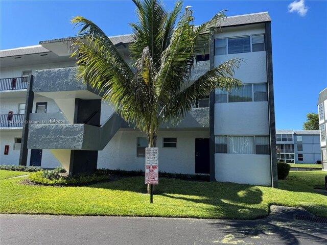 Condo for sale in Tamarac