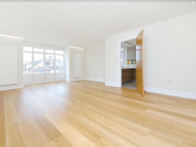 Apartment for rent in Golders Green, Greater London