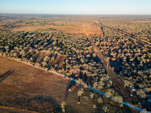 Land for sale in Luling, Texas