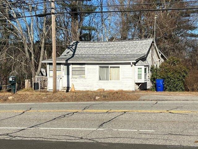 House for sale in Ellington