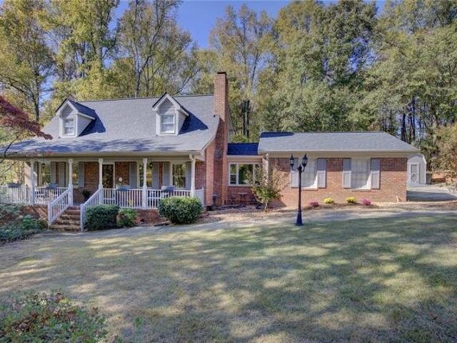 House for sale in Loganville, Georgia