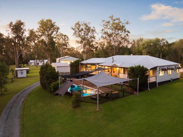 Cottage for sale in Tamborine, Queensland