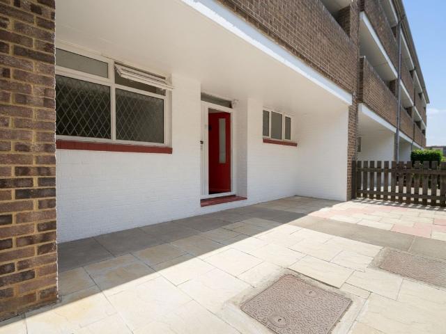 House for rent in London Borough of Hounslow, Greater London